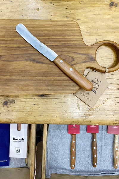ロベルトヘアダー・風車のナイフ